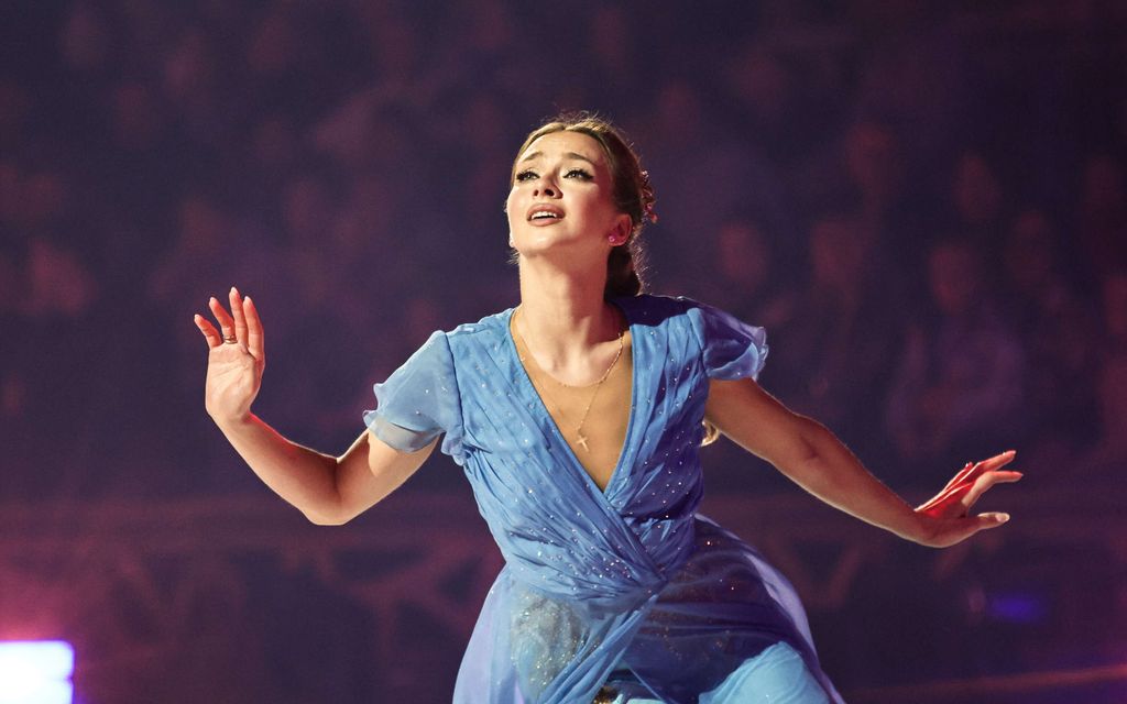 Video ei herkille: Luistin viilsi venäläistähteä – Kannettiin jäältä verissäpäin