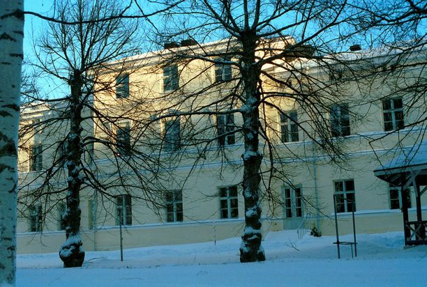 Isänsä murhannut tamperelainen on pakkohoidossa Niuvanniemen mielisairaalassa Kuopiossa.