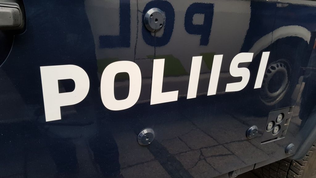 Kemikaalivarastossa Espoossa poliisioperaatio – Alueelle ei tule mennä