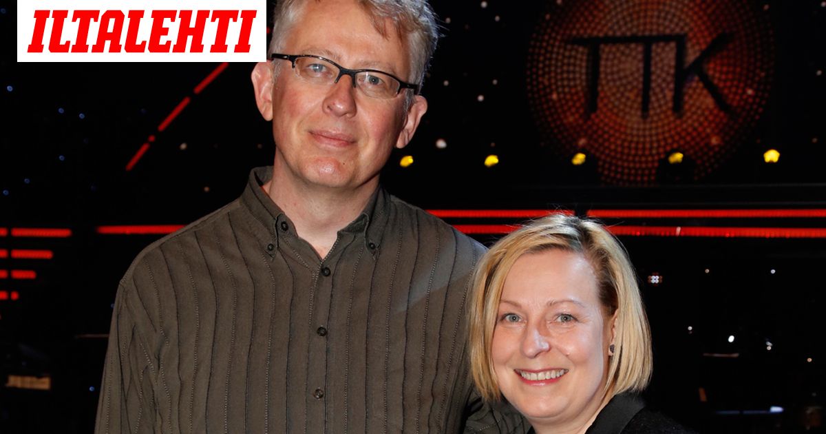Mari Sarolahti Ja Pekka Pouta Kannustamme Kirsia