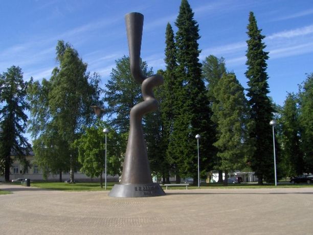 IL selvitti: Nämä ovat Suomen kalleimmat patsaat - Mannerheimin kanssa ei  kukkaronnyörejä kiristelty