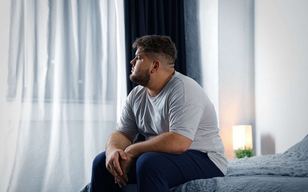 Näiden vitamiinien ja ravinto­aineiden tankkaus vähentää masennus­oireita – Aivan tutkitusti: ”Masentuneilla mitattu muita alhaisempia arvoja”