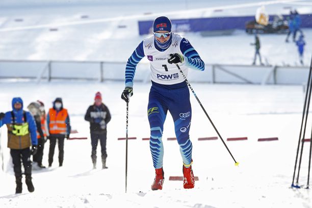 Niilo Moilanen paineli MM-kultaan Vuokatissa.