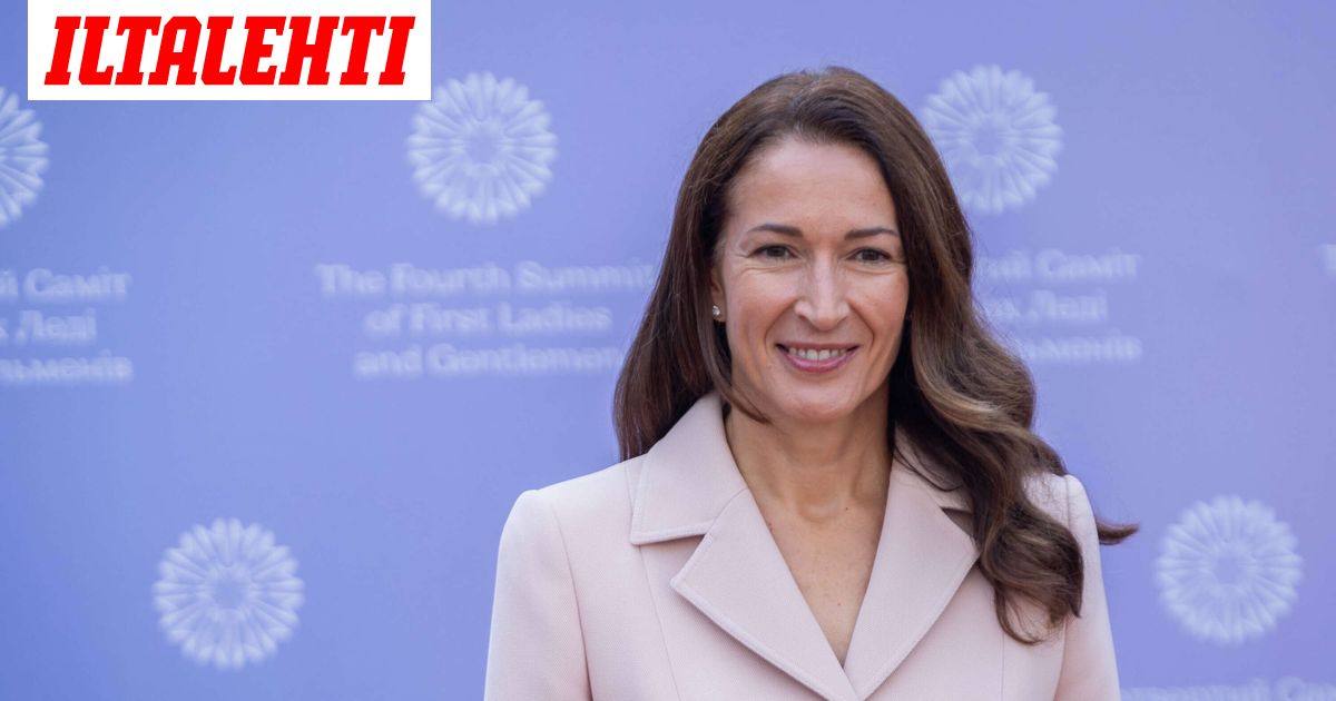 Suzanne Innes-Stubb yllätti: Poseeraa ukrainalaisen muotilehden kannessa