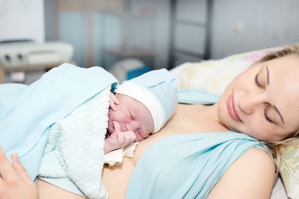 Mitä synnytys opetti? 6 naista paljastaa