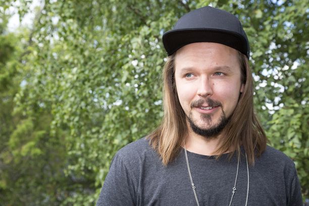 Jukka Poika on tunnettu suomalainen reggaemuusikko. Miehen kappaleisiin kuuluvat esimerkiksi Silkkii, Papaija ja Pläski.