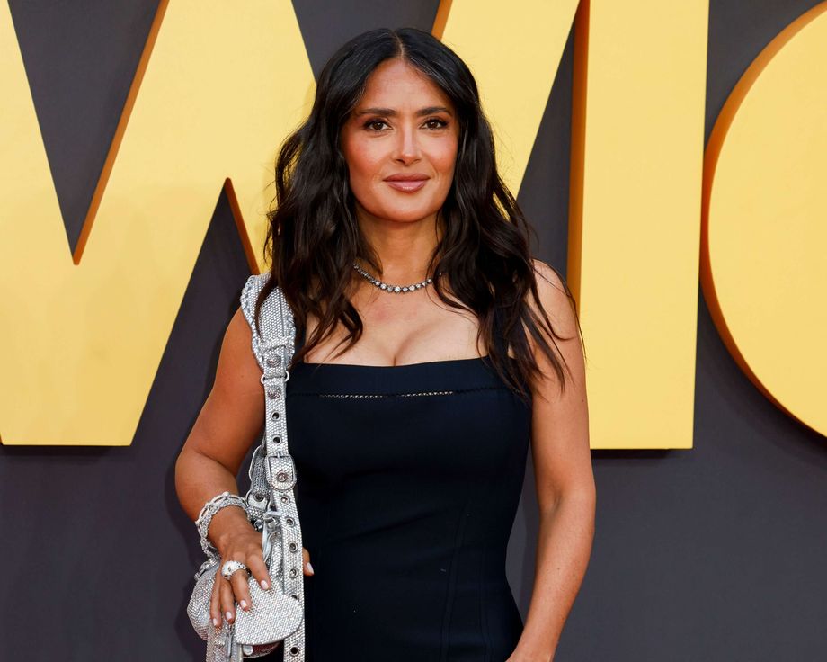 Would you believe 58 years old? Salma Hayek poses in a bikini
 – 2024-09-03 23:26:08