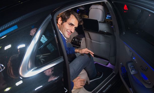 Roger Federer esiintyy maanantai-iltana Hartwall-areenassa.