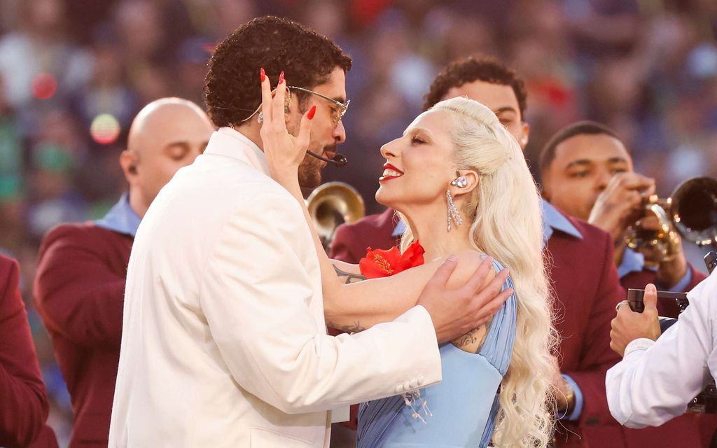 Jättiyllätys Bad Bunnyn esityksessä