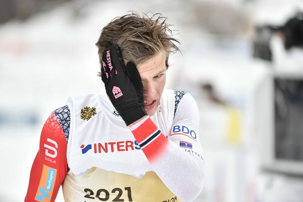 Johannes Kläbo oli 50 kilometrin hiihdon jälkeen mietteliäs.