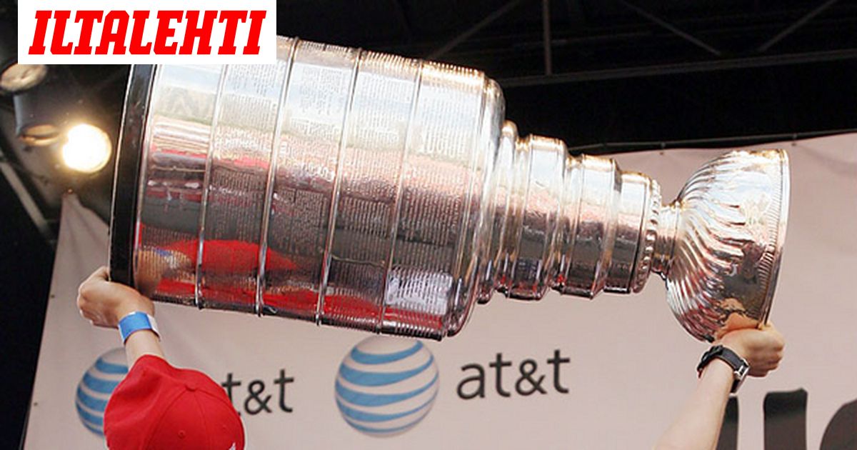 Stanley Cup koki kovia voitonjuhlissa