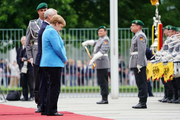 Merkel tapaa Antti Rinnettä Berliinissä. 