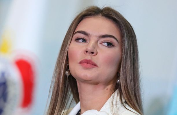 Alina Kabajevalla väitetään olevan lapsia Vladimir Putinin kanssa.