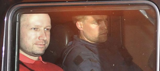 Anders Behring Breivik halutaan pelastaa.