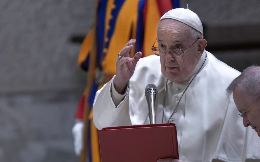 Vatikaani lähes hyväksyy samansuku­puoliset parisuhteet – Parilla ehdolla