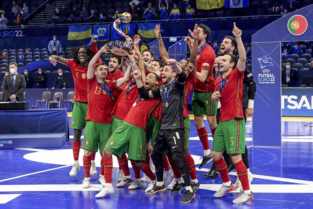 Suomen kaatanut Portugali juhlii futsalin Euroopan mestaruutta