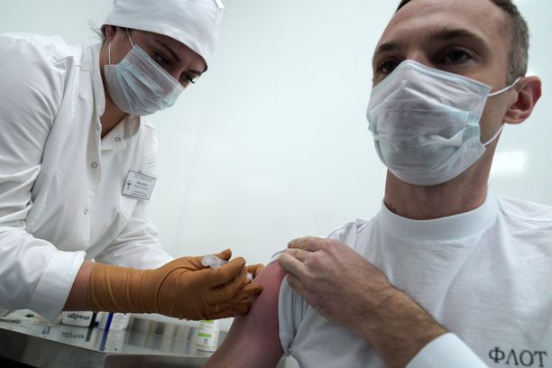 Sputnik V-rokotteen on kerrottu antavan noin 95-prosenttisen suojan, mutta sen testaukset ovat edelleen kesken.