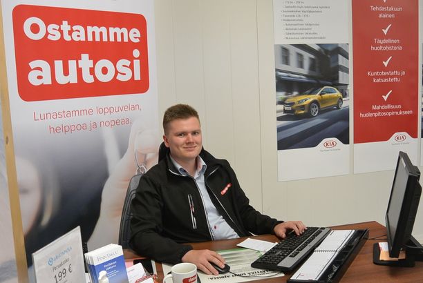 Jos olet myymässä autoasi, kaupat voidaan vahvistaa lähimmässä Rinta-Joupin Autoliikkeen toimipisteessä, joita löytyy Helsingistä Rovaniemelle. Eemeli Laitinen palvelee Rinta-Joupin Autoliikkeen Keuruun toimipisteessä.