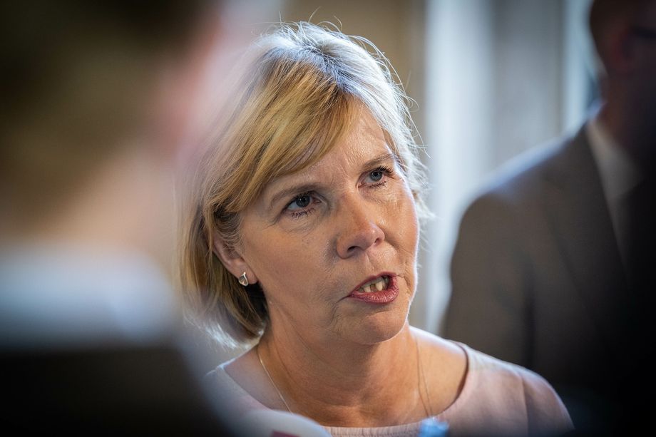 Uutuuskirja: ”Silmittömän raivon” vallassa ollut ex-pääministeri Mari ...