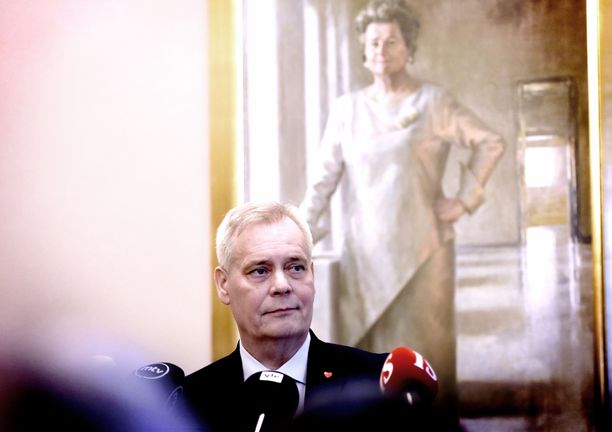 SDP:n Antti Rinne halusi keskustan mukaan hallitusneuvotteluihin ja sai myös.
