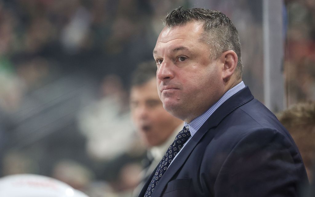 Jälleen valmentaja­potkut NHL:ssä – Seuralegenda kutsuttiin apuun