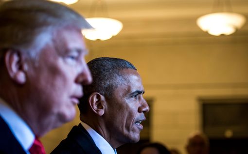 ”Hullu”, ”rasistinen ja seksistinen sika” – uutuuskirja väittää Obaman solvanneen Trumpia rajusti kulisseissa