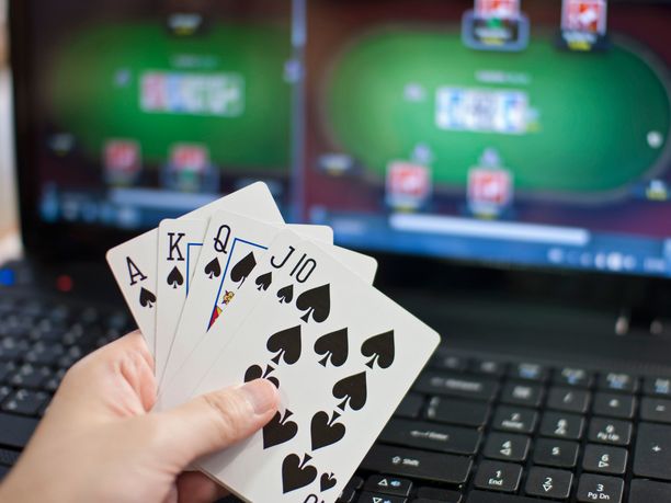 Suomalaiset pokeriammattilaiset ovat järkyttyneitä hallituksen arpajaislakisuunnitelmista.