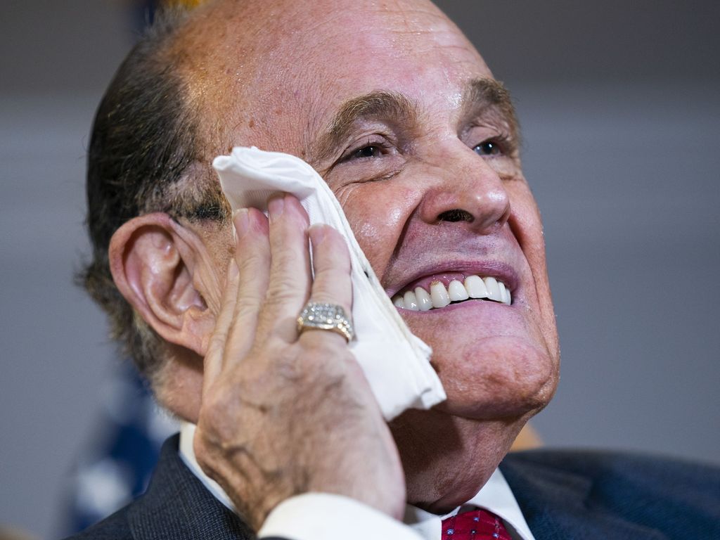 Trumpin asianajajalla Rudy Giulianilla on todettu koronatartunta