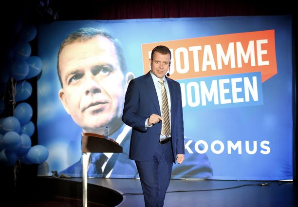 Petteri Orpo kannusti puheellaan kokoomusväkeä puolueen vaaliristeilyllä Silja Europalla sunnuntaina.