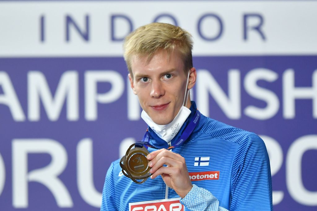 Kristian Pulli otti EM-pronssia uskomattomalla ponkaisulla – kertoo nyt, mitä ajatteli ennen SE-hyppyä: ”Olin aika tiukassa paikassa