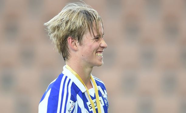 Fredrik Lassas siirtyi HJK:sta HIFK:hon yksivuotisella sopimuksella.