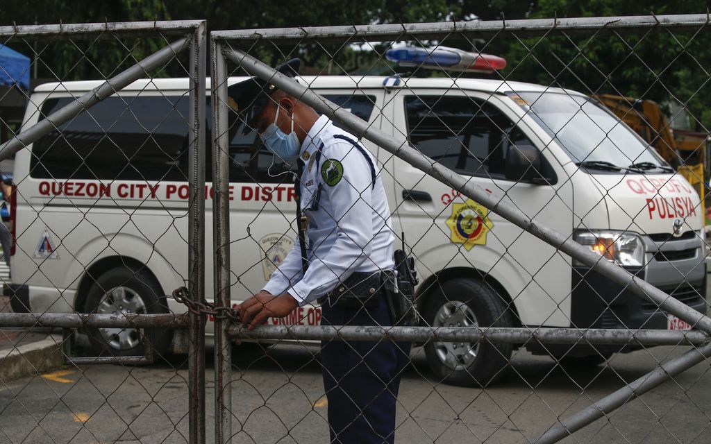 Poliitikko murhattiin kesken yliopiston juhla­tilaisuuden Filippiineillä 