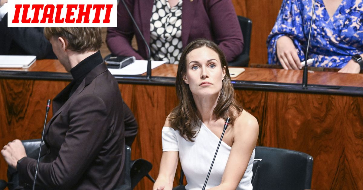 Sanna Marin ei ole ensimmäinen pukeutumisellaan kohauttanut – Muistatko ...