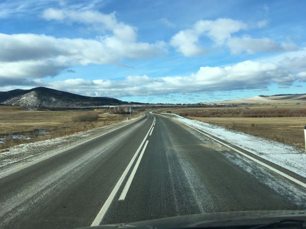 Tomi ja Jasmin suosittelevat Siperiaa, Keski-Aasiaa ja Georgiaa automatkailusta kiinnostuneille.