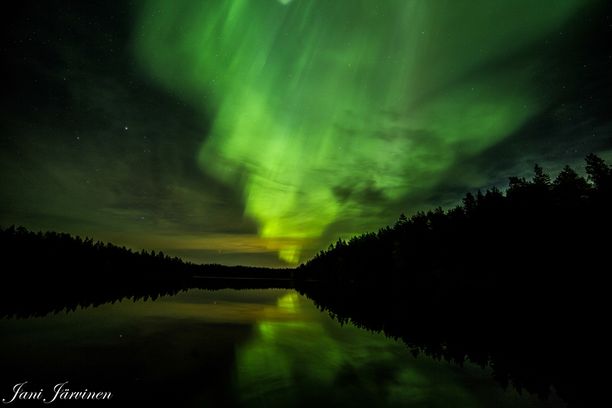 Etkö nähnyt vielä revontulia? Ei hätää - tänään luvassa lisää upeaa  valoshow'ta