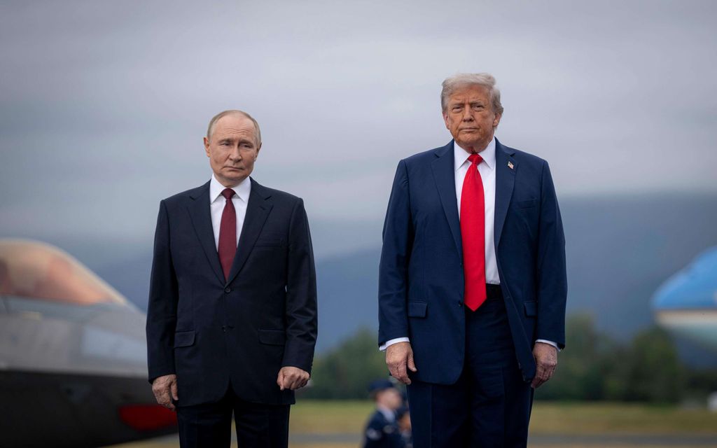 Putinin kuva Valkoisen talon seinällä herättää huomiota