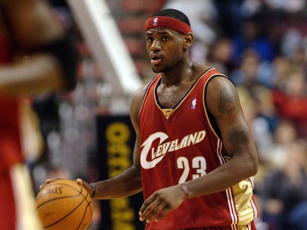 LeBron James aloitti NBA-uransa vuonna 2003 Clevelandissa.