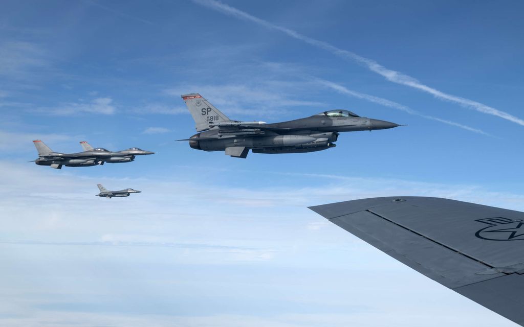 USA:n F-16-hävittäjä lensi tarkoituksella vihollisen ilmatorjunnan tulilinjalle