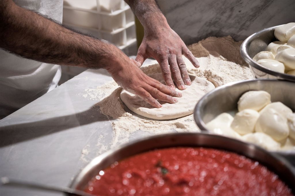 Turvapaikanhakija työskenteli suositussa kebab-pizzeriassa ruokapalkalla – omistaja käräjillä