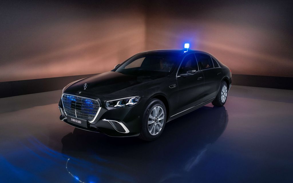 Onko tässä Saksan liittokansleri Merzin uusi Mersu? – V12 ja kulutus 19,1 l/100 km