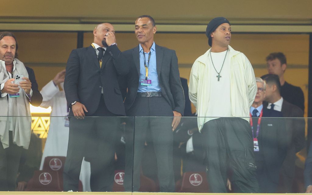 Huomasitko? Ronaldinho ilmestyi MM-katsomoon – suoraan lähetykseen tallentunut ele tuskin ilahduttaa Brasiliassa