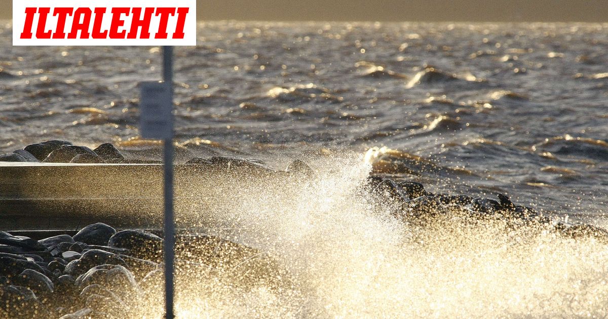 Katso video: Poikkeuksellinen myräkkä iskee Suomeen – Ilmatieteen laitos varoittaa mittavista tuhoista