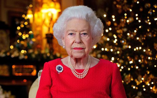Kuningatar Elisabet on ollut hallitsijana 70 vuoden ajan – näin massiivisesti Britanniassa juhlitaan platinavuotta