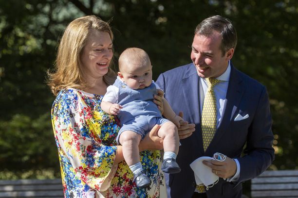 Luxemburgin perintösuurherttuapari on nauttinut vanhemmuudesta vajaan vuoden ajan.
