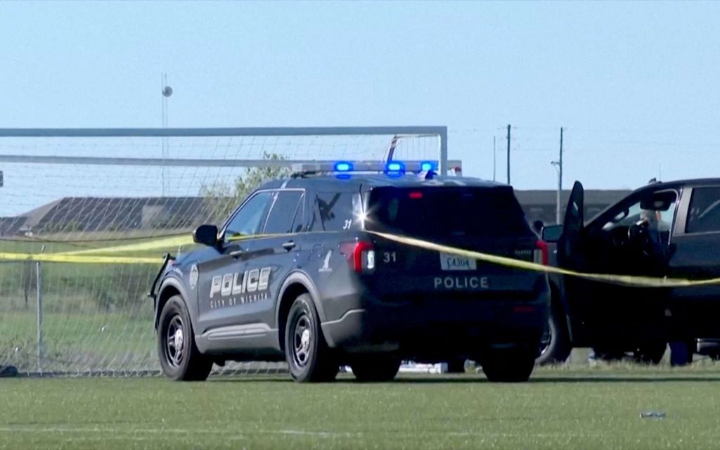 Järkyttävä tragedia USA:ssa: Nainen ajoi väkijoukkoon nuorten jalkapallo-ottelussa