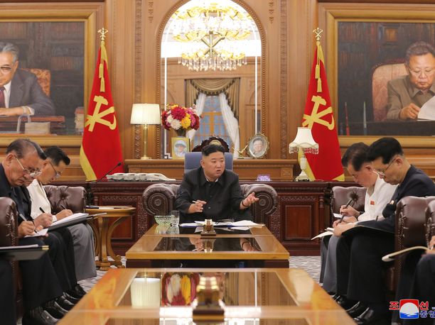 Kim Jong-un on pienentynyt.