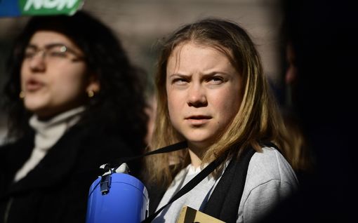 Greta Thunberg: Ydin­voimaloista luopuminen olisi virhe
