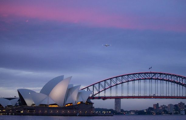 Qantasin kone Sydneyn yllä viime vuoden marraskuussa, jolloin lentoyhtiö vietti 100-vuotisjuhliaan. 