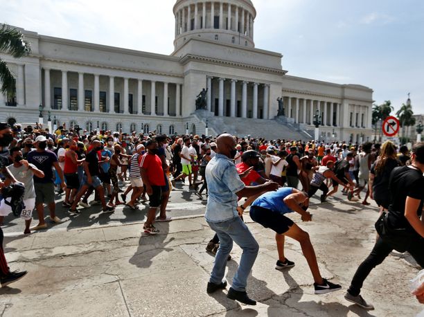 Kuuban mielenosoitukset ovat vaatineet yhden kuolonuhrin.