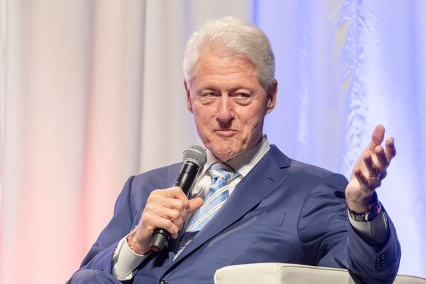 Bill Clinton puhui Kanadassa kesäkuussa 2018.